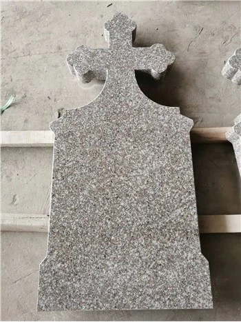 Làpides i monuments rosats